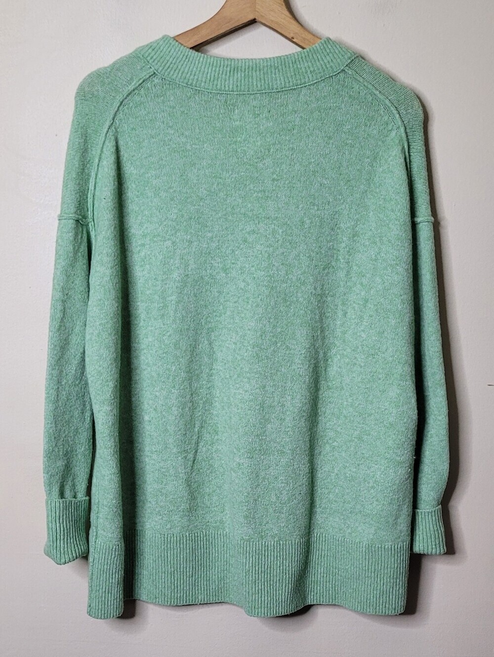 Aerie Unreal V-Neck Sweater Set Of 2 - Picture 5 of 11